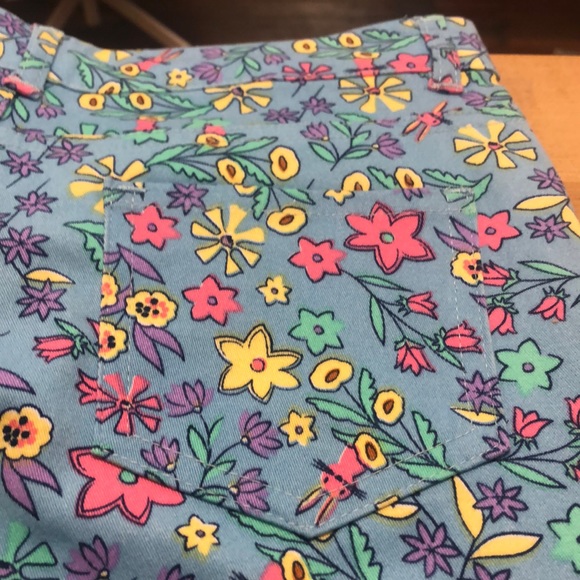 Girls flowered jeans. - Picture 6 of 6